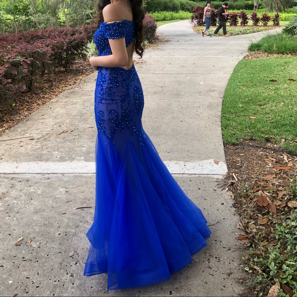 PROM DRESS - Picture 4 of 6